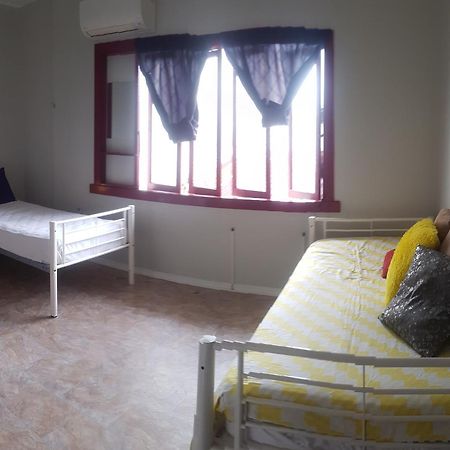 Hostel Asylum Cairns Share House Zewnętrze zdjęcie