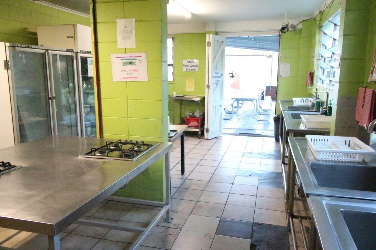 Hostel Asylum Cairns Share House Zewnętrze zdjęcie