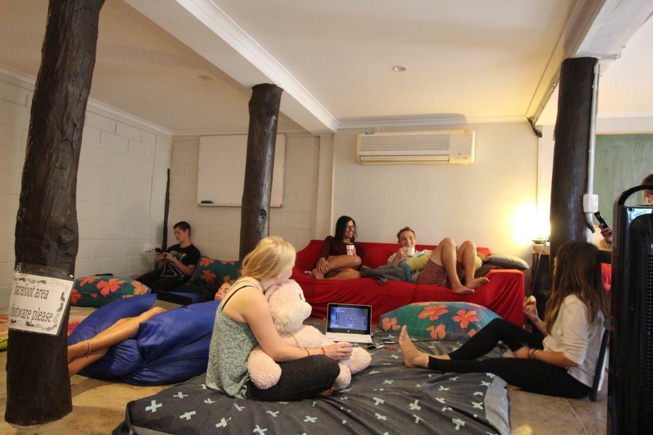 Hostel Asylum Cairns Share House Zewnętrze zdjęcie